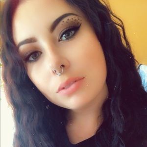 Meet your Posher, Allisann